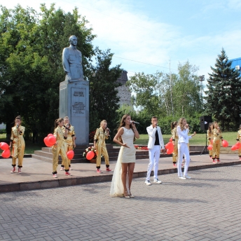 В знак уважения и огромной благодарности