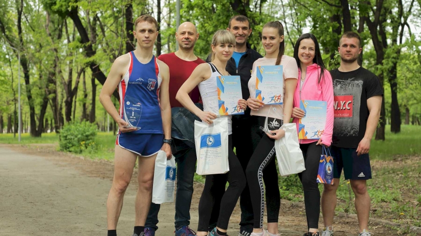 Легкоатлетический кросс: чемпионами стали конвертерщики