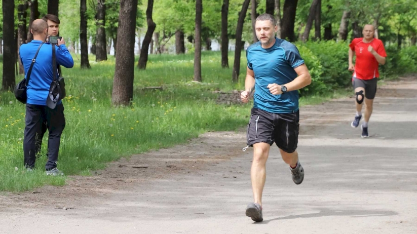 Легкоатлетический кросс: чемпионами стали конвертерщики