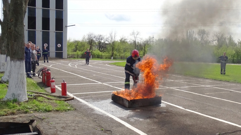 Змагання добровільних пожежних дружин: практика, яка завжди, краще теорії